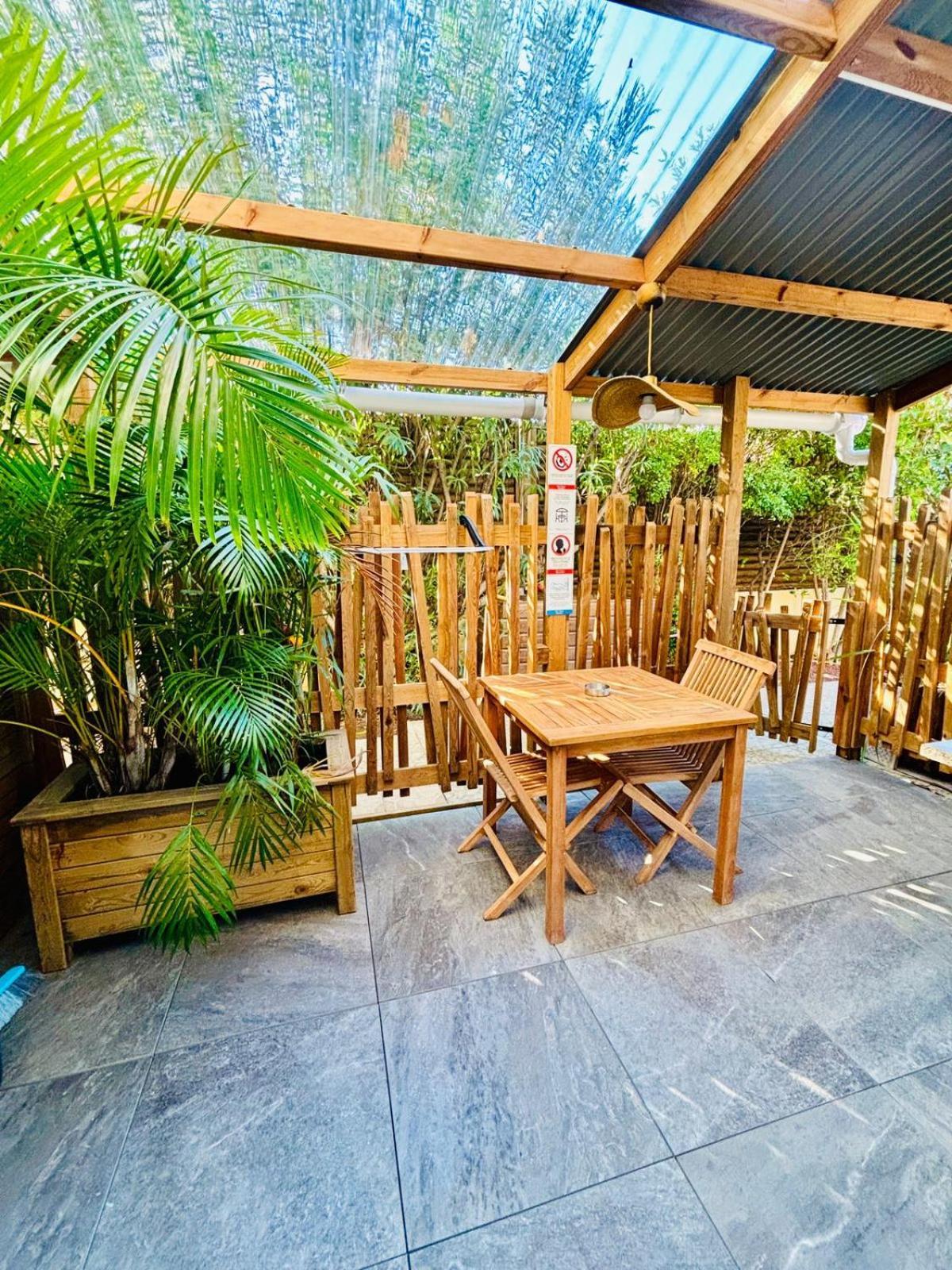 Hotel Coco Island Saint-Gilles Les Bains Zewnętrze zdjęcie